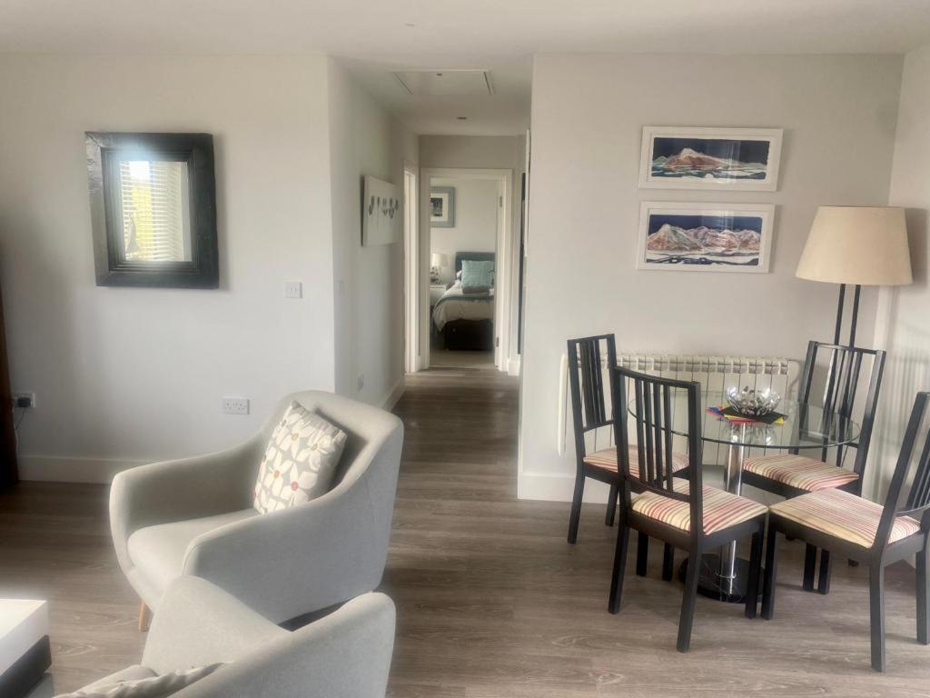2 Bedroom Cottage Sleeps 4 With Hot-Tub, & Shared Pool Use سنن المظهر الخارجي الصورة